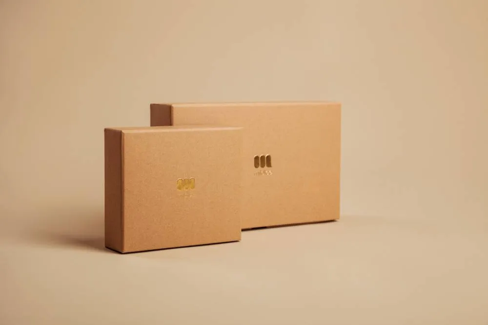 kartony, brązowe kartony, pudełka różno wymiarowe, brązowe pudełka tekturowe