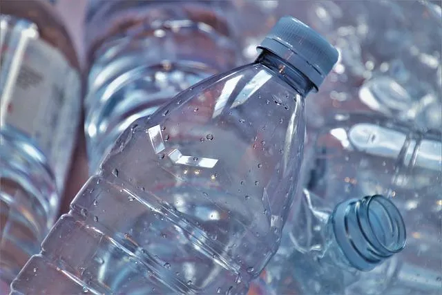 plastikowe butelki recykling 