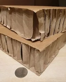  Bardzo gruba tektura do produkcji pudełek kartonowych
