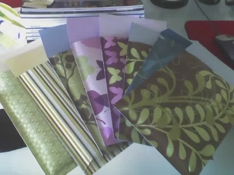 Kolorowe koperty bąbelkowe