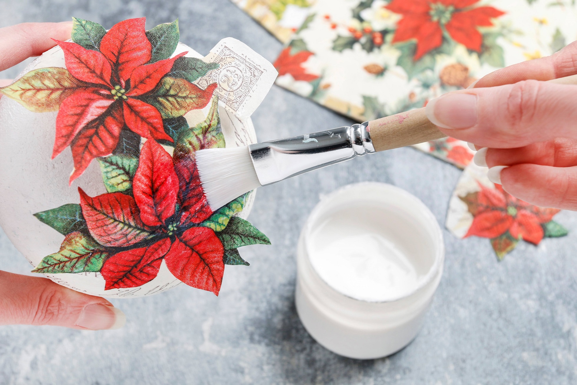 Lampiony Decoupage Krok Po Kroku Jak zrobić bombki decoupage? Krok po kroku 🎄