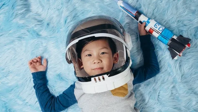 strój kosmiczny dla dziecka diy