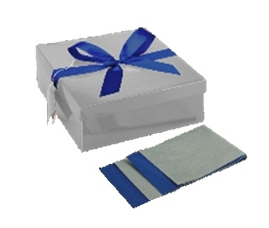 Ozdobne pudełko składane srebrne z niebieską kokardą