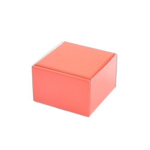 Czerwony karton wykrojnikowy