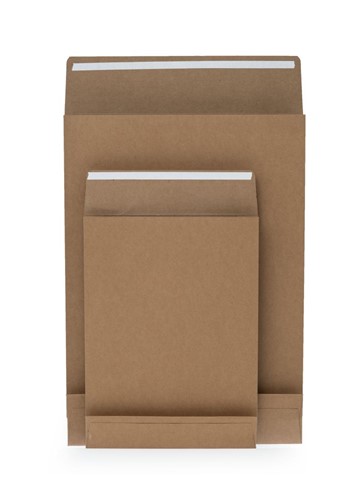 Brązowa koperta kartonowa