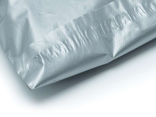 Srebrny foliopak kurierski 320x450 mm z 50% recyklingu – zestaw 50 szt.