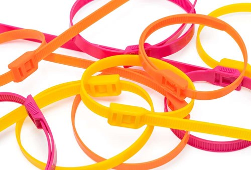 Opaski Zaciskowe dla sali zabaw 400/8mm Czerwone