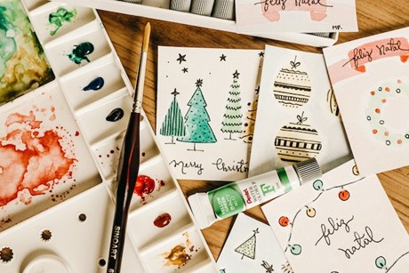 Jak zrobić kartki świąteczne DIY? 8 pomysłów 🎄