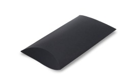 duże czarne pudełko poduszka