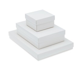 białe pudełko laminowane z wieczkiem