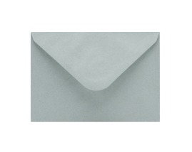 Koperta o formacie C6 i wadze 120g w kolorze szarości do wysyłania listów i pakowania upominków prezentowych w formie papierowej
