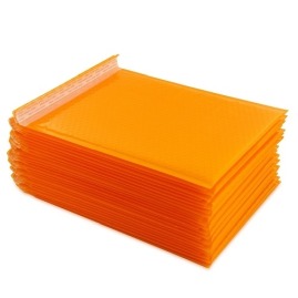 Pomarańczowe koperty metaliczne z folią bąbelkową