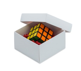 Białe pudełko laminowane