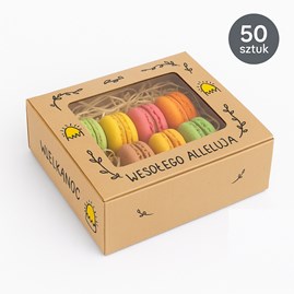 Ujęcie zbiorcze 50 pudełek w kartonie zbiorczym + kilka złożonych frontem z widocznym okienkiem.
