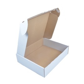 białe opakowanie tekturowe