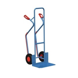 Wózek magazynowy z dużą łopatą