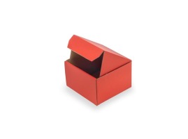 Czerwony karton wykrojnikowy