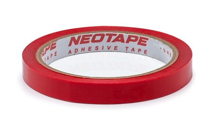 Taśma Do Zaklejania Worków NEOTAPE  12mm/60m CZERWONA