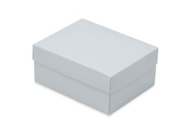 Białe pudełko laminowane A6