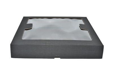 Pudełko ozdobne karbowane czarne 290x300x50mm z oknem