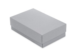 szare opakowanie tekturowe