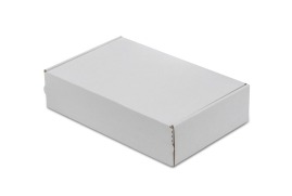 białe opakowanie tekturowe