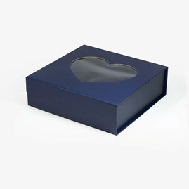 pudelko-magnetyczne-a5-granatowe-z-okienkiem-serduszko-235x235x80.jpg