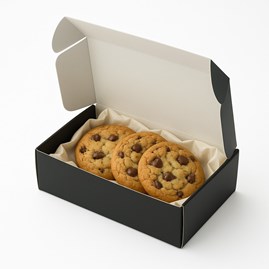 czarne opakowanie laminowane