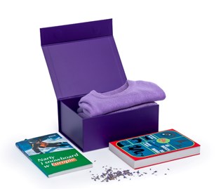 pudełko-na-magnes-w-glebokim-fioletowym-kolorze-a5