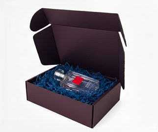 karton granatowy, karton wykrojnikowy, pudełko fasonowe, karton F427, karton Pantone 296C