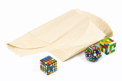 Bibuła gładka kremowa 38x50 cm 100 arkuszy