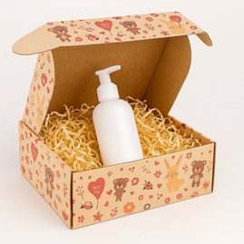 Karton wykrojnikowy kraft 300x300x110 mm z nadrukiem serca