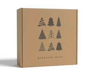 Kraftowy karton fasonowy z nadrukiem choinek, idealny do paczek i prezentów świątecznych.