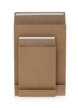 Brązowa koperta kartonowa