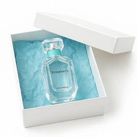 Białe pudełko laminowane A6